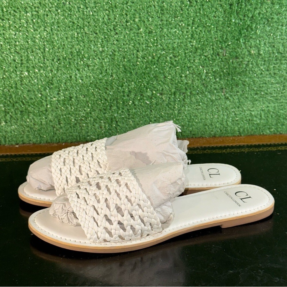 Carlton London White‎ Tan Flat Woven Sandals Slides Women’s Size 9